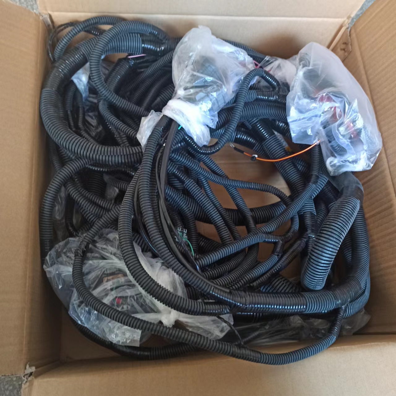 6D102 HARNESS