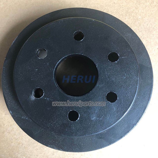  Excavator Parets Fan Belt Pulley 6D95 PC200-5 Fan Belt Pulley For Komatsu