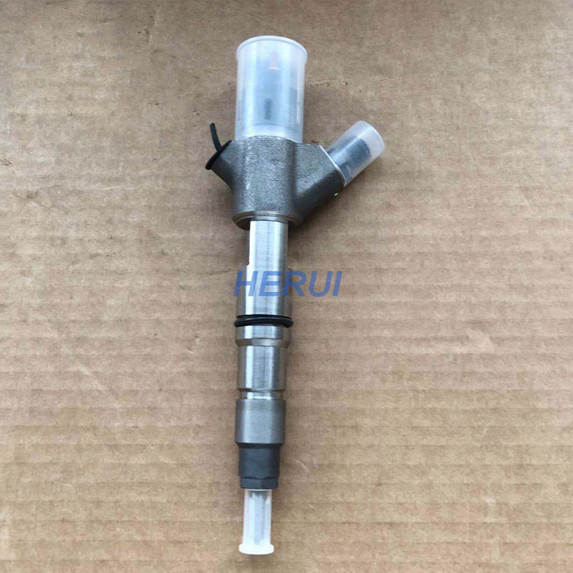 Engine Fuel Injector 0445120529