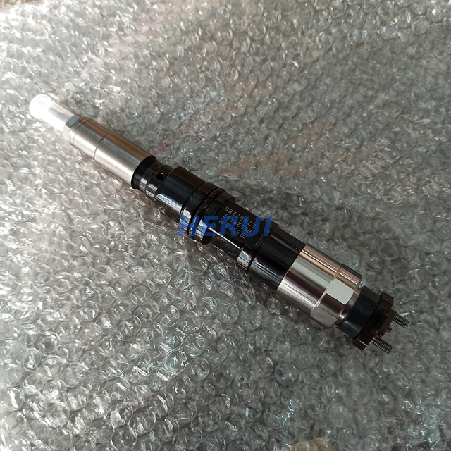 RE529117 Fuel Injector